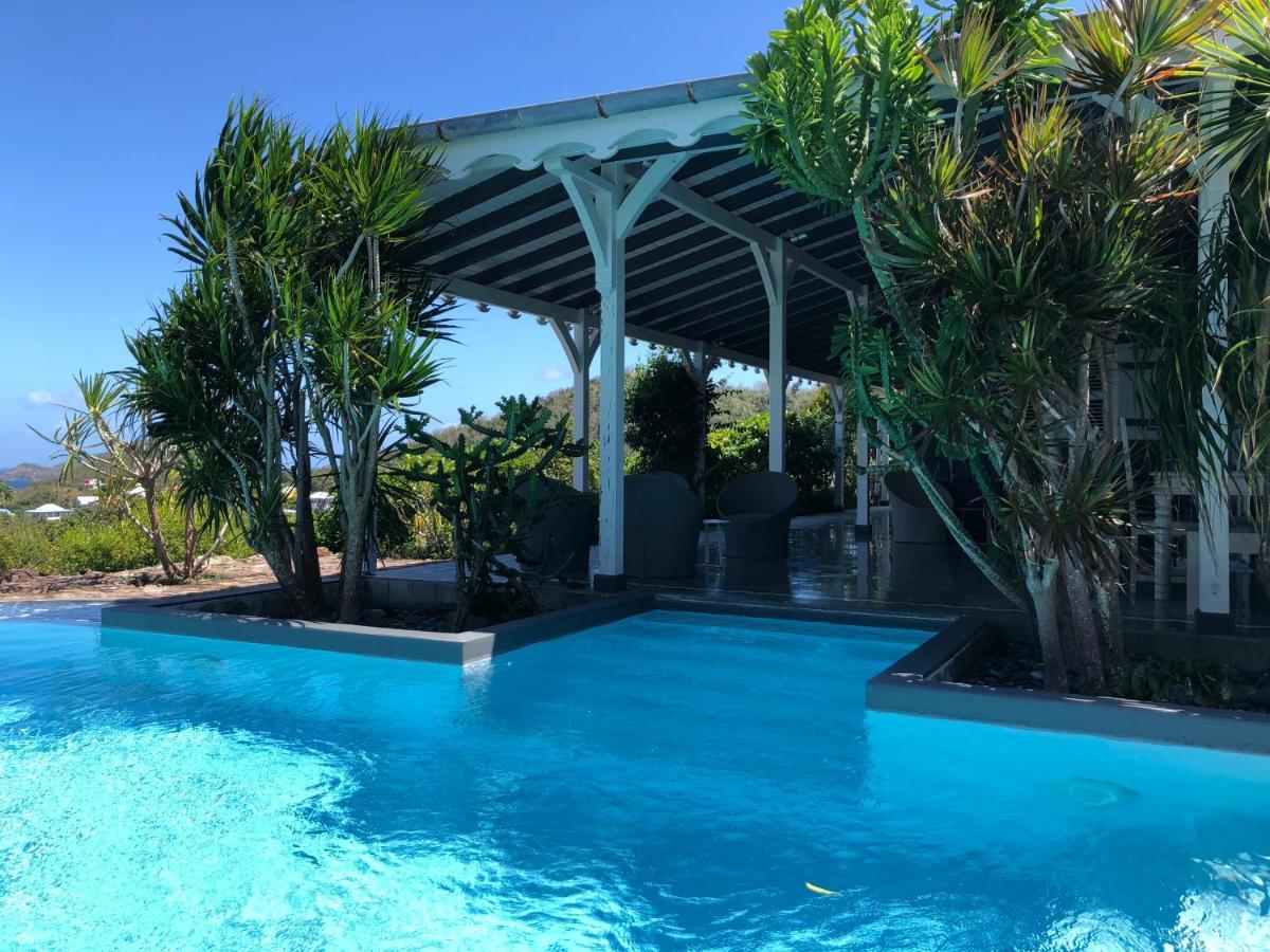 La Maison Bleue - Les Hauts De La Baie Terre-de-Bas Esterno foto