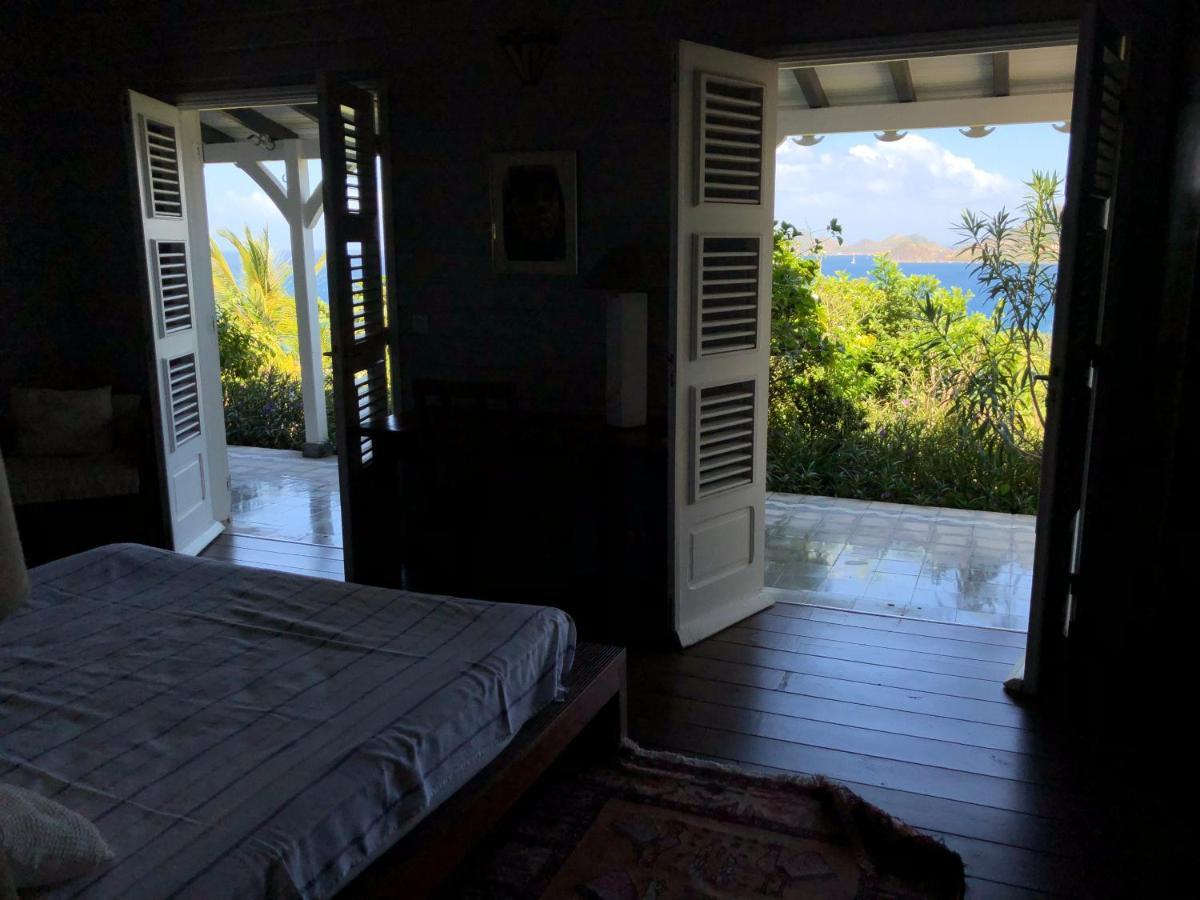 La Maison Bleue - Les Hauts De La Baie Terre-de-Bas Esterno foto